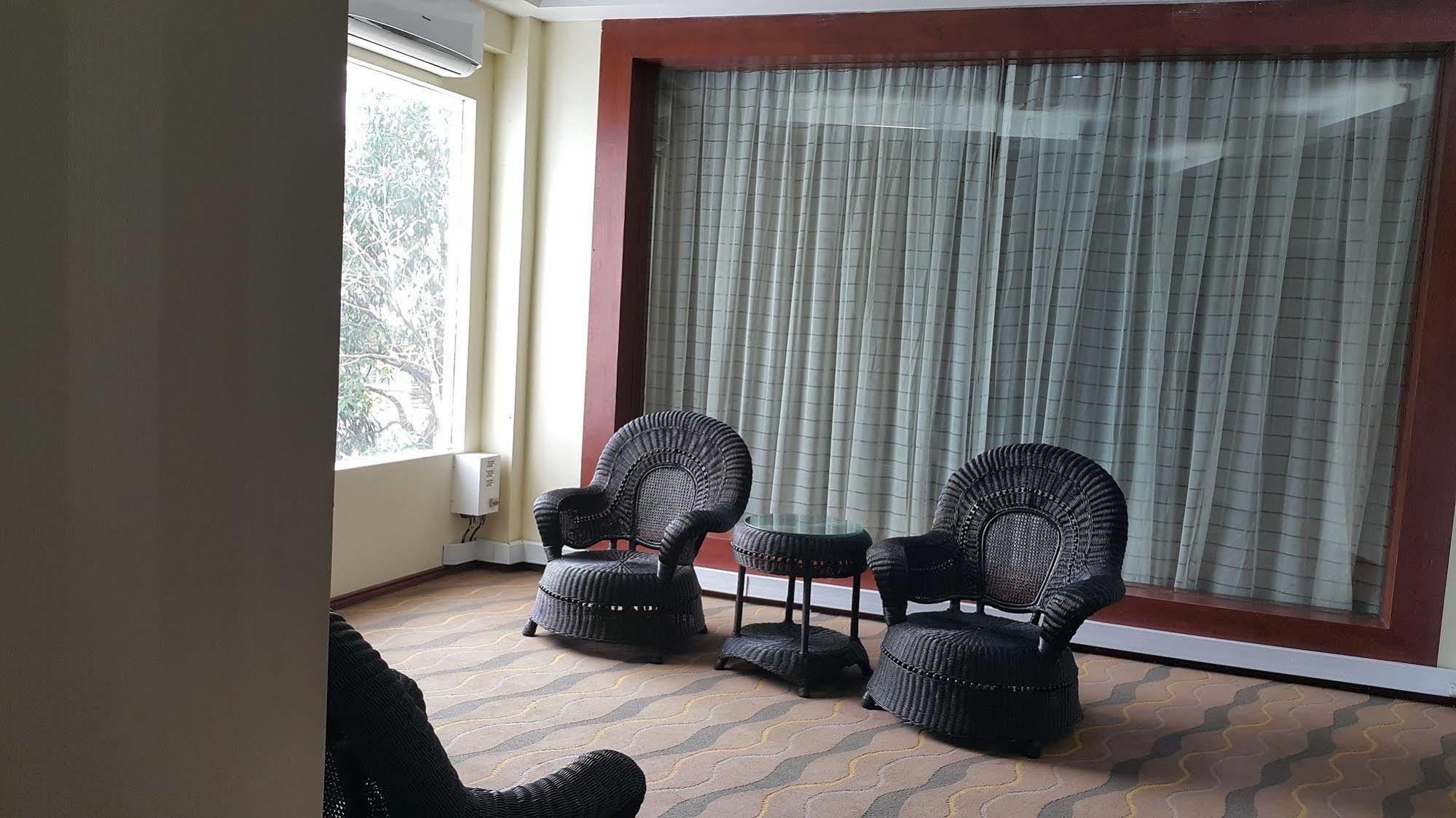 Sky Man Hotel Gyogon Eksteriør bilde
